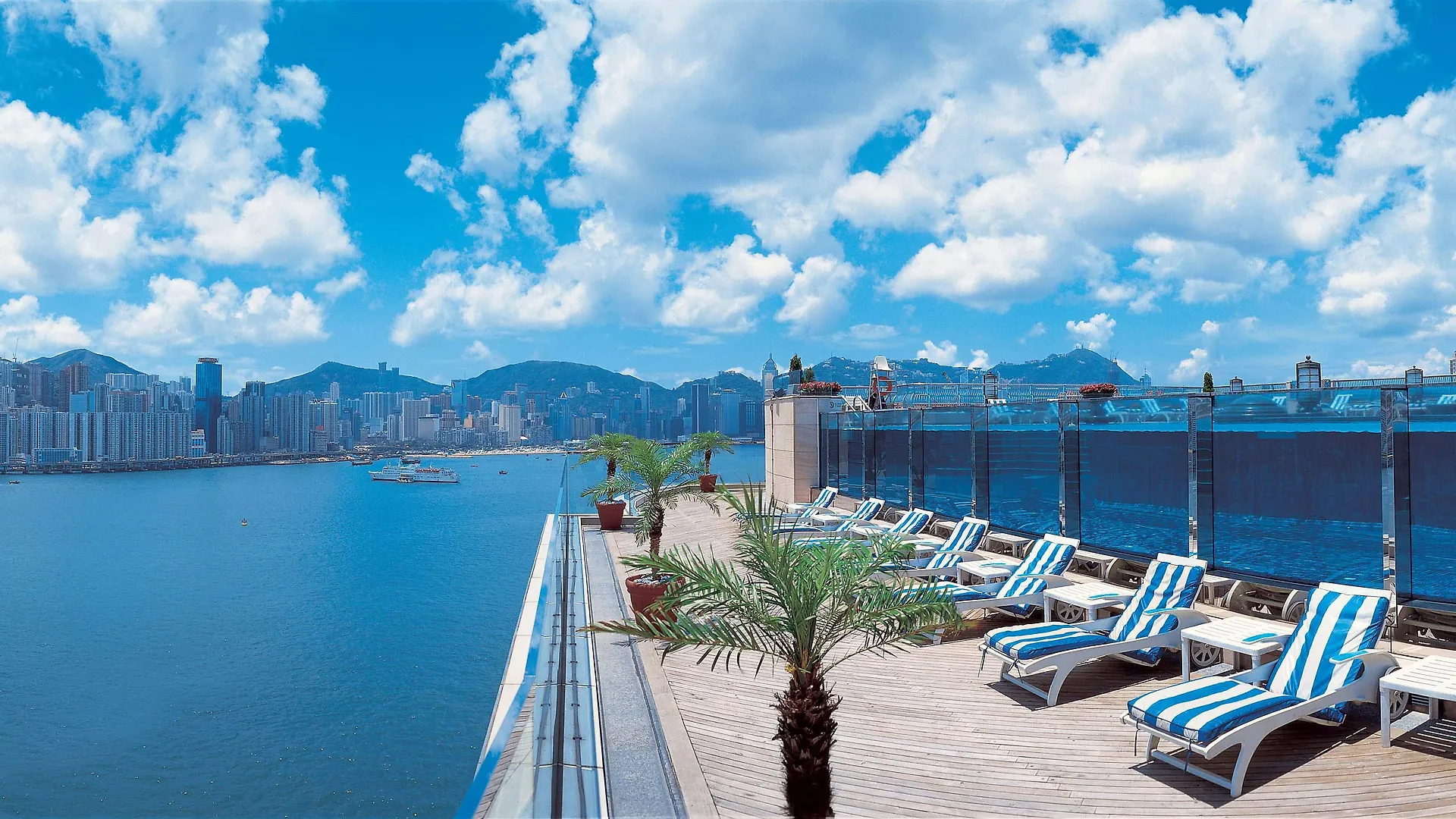 Hotel Harbour Grand Kowloon Hong Kong