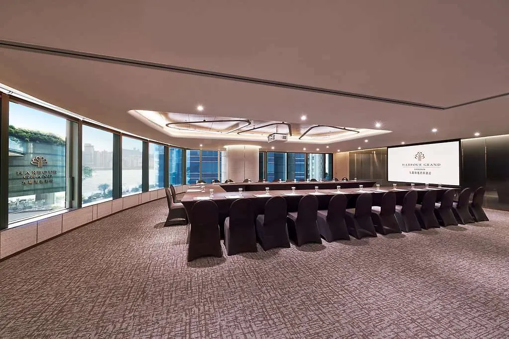Hotel Harbour Grand Kowloon Hong Kong
