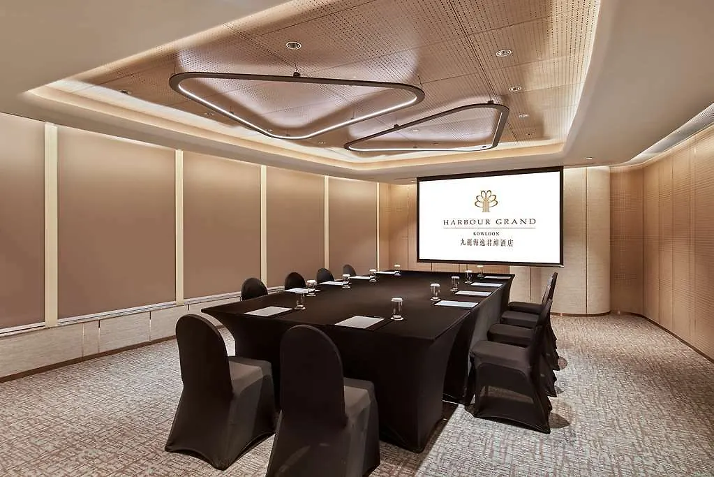 Hotel Harbour Grand Kowloon Hong Kong