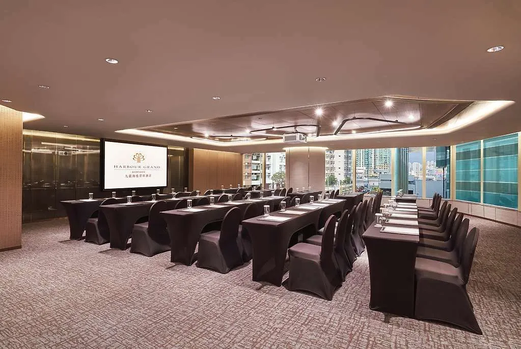 Hotel Harbour Grand Kowloon Hong Kong