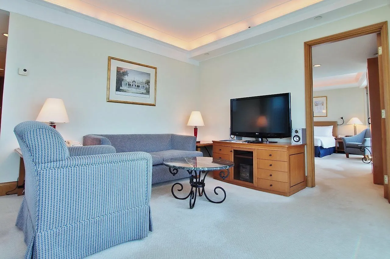 Hotel Harbour Grand Kowloon Hong Kong