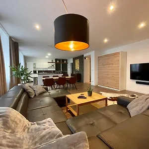 Apartment Waldstrassenviertel Loft Terrasse, Redbull Arena