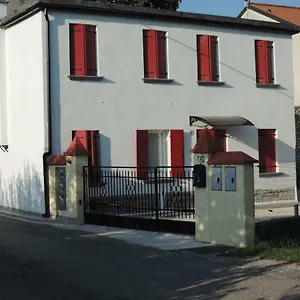 Casa Rossa , Pianzano Italia