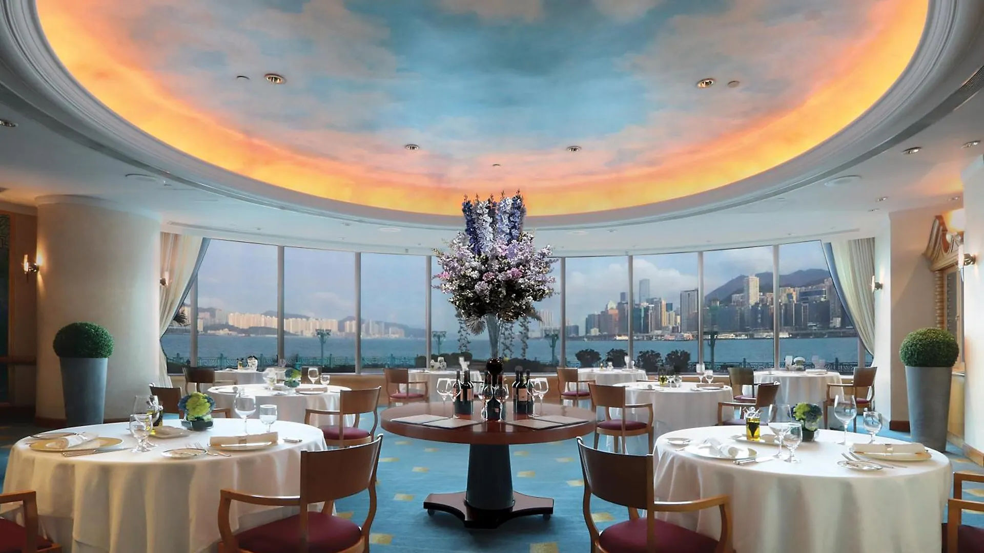 Hotel Harbour Grand Kowloon Hong Kong